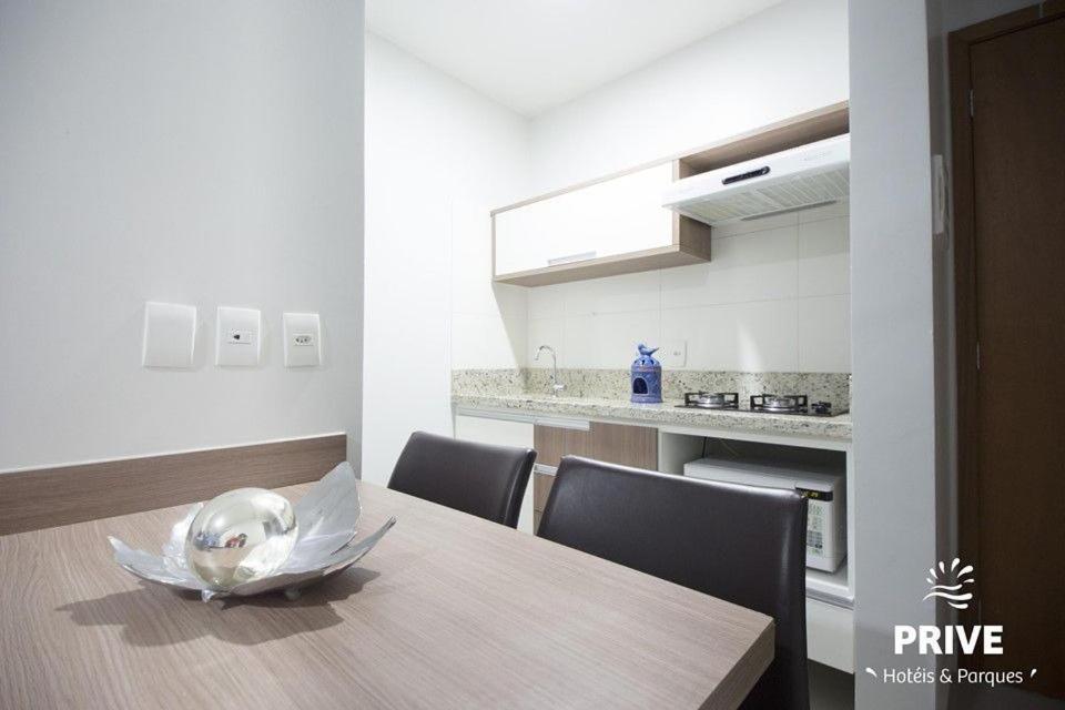 Apart-Hotel Marina Flat Caldas Novas Buitenkant foto